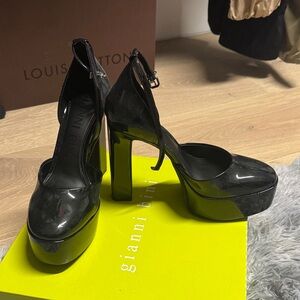Gianni Bini Glossy Black Platform Pumps